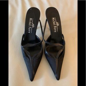 Sexy and Chic Michel Perry pointy toe heels!